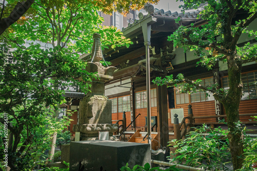 Schilderij op canvas 京都、瑞泉寺の境内と宝篋印塔