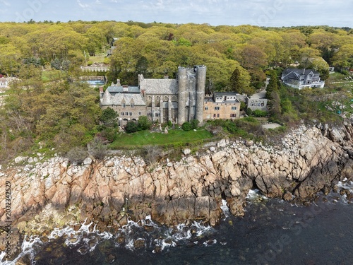Obraz na płótnie Stunning aerial view of Hammond Castle on the rocky coast of Gloucester, Massachusetts