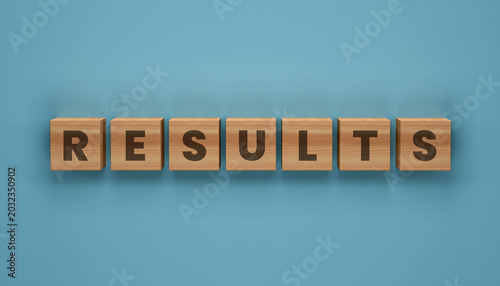 Obraz na plátne Wooden Blocks Spell RESULTS: Individual wooden blocks with letters spell out the word RESULTS against a vibrant blue background, symbolizing outcome and conclusion