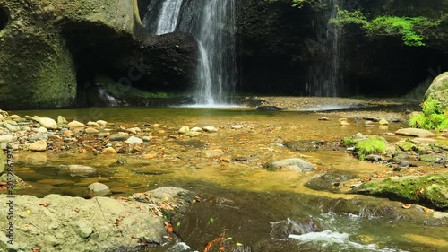 月待の滝と大生瀬川の清流　