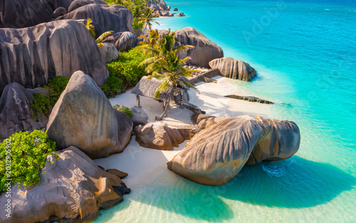 Fotografia Paradise beach on the island of La Digue in the Seychelles