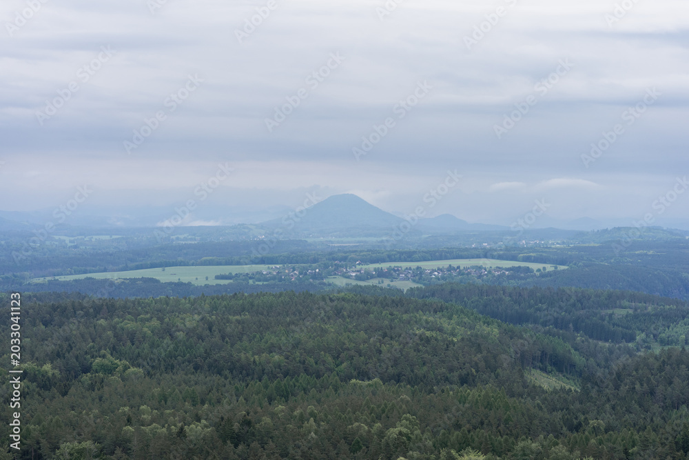 Obraz premium Atmospheric morning view from Grosser Zschirnstein, Saxon Switzerland, Germany.