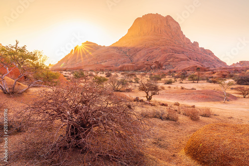 Sonnenuntergang an der Spitzkoppe in Namibia