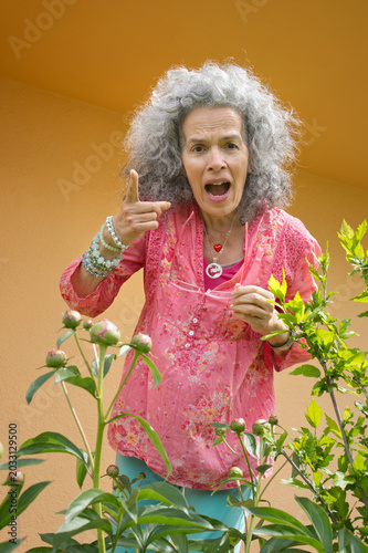 Принти на полотні Woman scolding Pointed finger