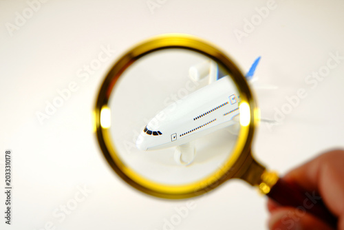 Foto This photograph captures a close-up view of model airplane, its intricate detail