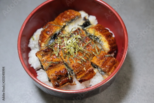 スタミナ抜群うな丼
