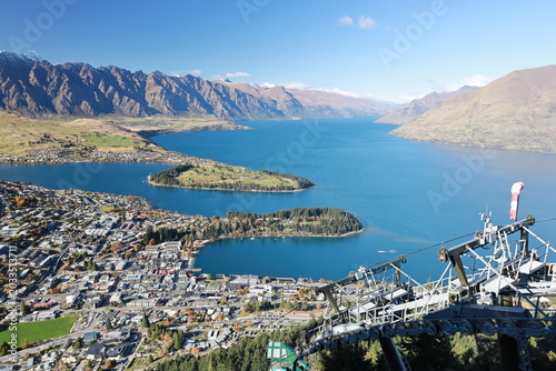 Foto May 2025, An aerial view of Queenstown, New Zealand, from the Skyline Gondola