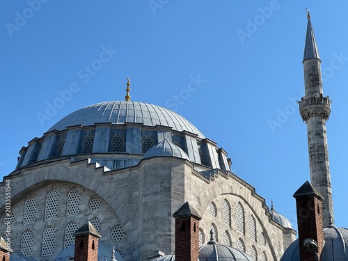 Konstfotografi Mihrimah Sultan Mosque historic Ottoman architecture view under clear blue sky,