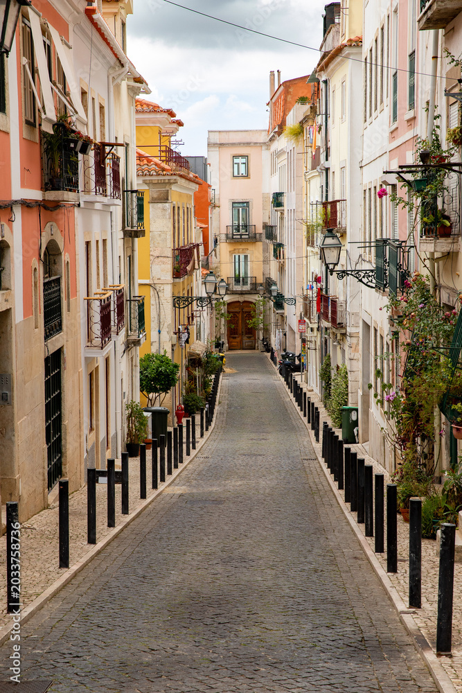 Fototapeta premium narrow street in venice