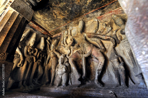 Foto ancient stone carving