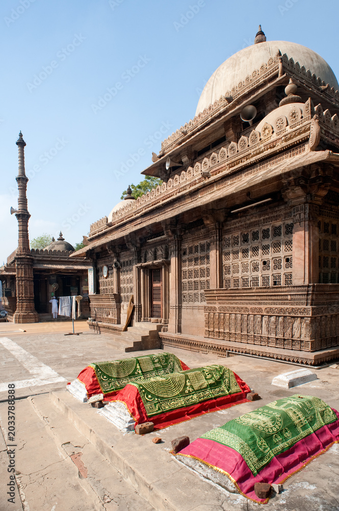 Obraz premium ancient mosque in india