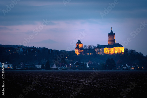 Canvastavla Schwanenburg Kleve zur Blauen Stunde