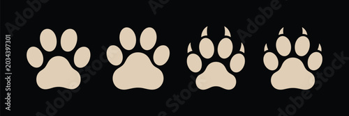Photography Set of animal paw prints with and without claws