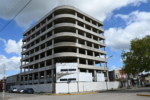 construction of a large building