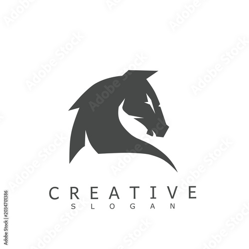 Foto Powerful horse head profile silhouette logo design