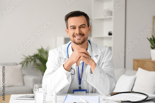 Handsome doctor video chatt...