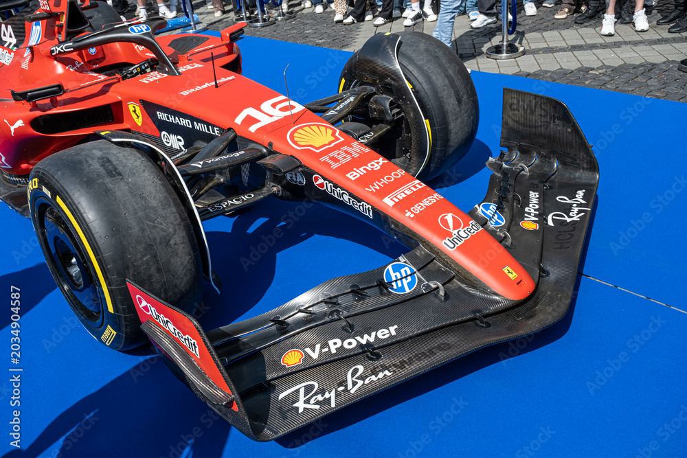 Fototapeta premium Sibiu, Romania - May 25, 2026 a Ferrari SF-26 Formula 1 car unveiled for the 2026 exhibited in the large square in the city center Sibiu