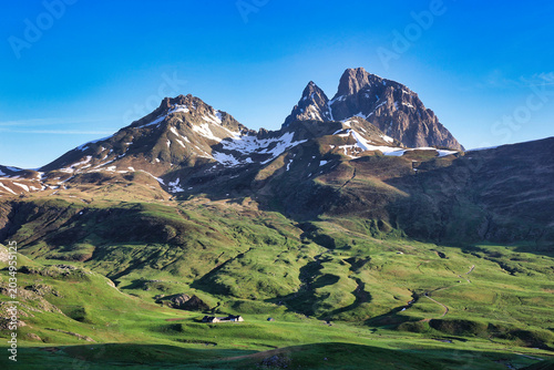 Le Pic du Midi d'Ossau depuis le Pourtalet, Pyrénées Atlantiques
