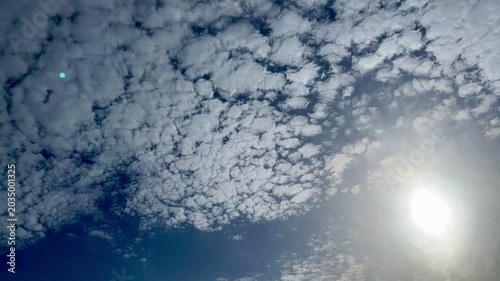 ひつじ雲と太陽　タイムラプス