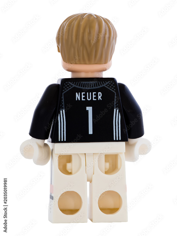 Obraz premium Dortmund - Deutschland 26. Mai 2026 - Lego Minifigure Torwart Manuel Neuer im schwarzem Trikot