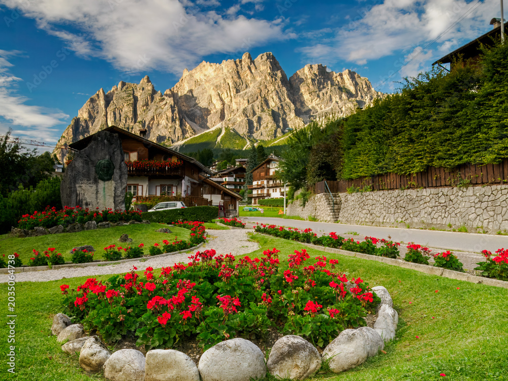 Obraz premium Cortina d’Ampezzo, Dolomites, South Tyrol, Italy