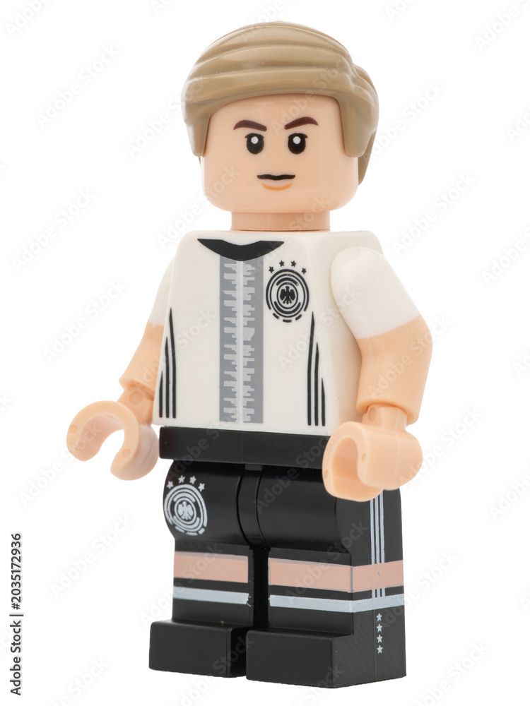 Obraz premium Dortmund - Deutschland 26. Mai 2026 - Lego Minifigure Fussballer der für Deutschland spielt