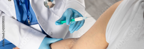 Tableau sur toile Vaccination against a deadly virus, providing protection, reducing the severity of illness, and boosting immune defense
