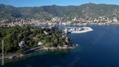 Canvastavla Italy, Genoa - Rapallo is a city on the eastern Liguria Riviera with a bay and a