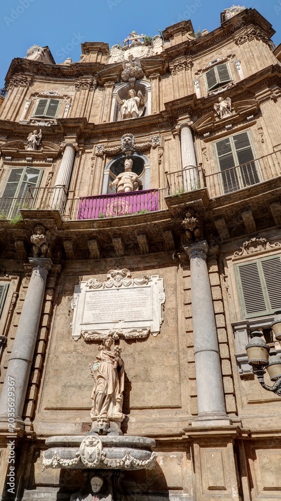 Fototapeta premium centre ville et monuments de Palerme en Sicile