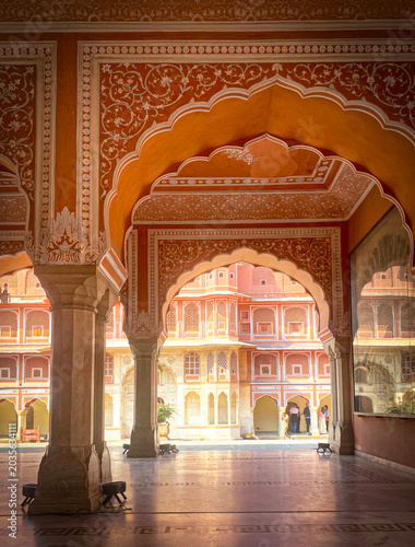 Quadro su tela Ornate interior of a historic palace in Jaipur, India.
