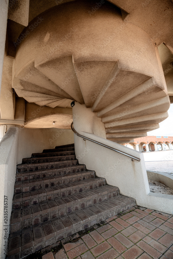 Obraz premium Shimizu, Japan - March 27, 2026: Concrete spiral staircase on the docks of Shimizu in Shizuoka, Japan 