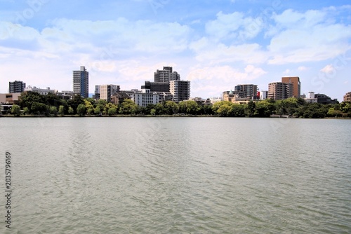 福岡市の大濠公園風景