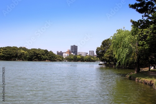 福岡市の大濠公園風景