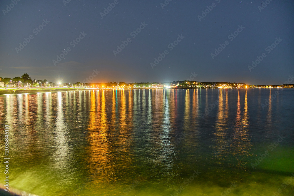 Fototapeta premium High tide at the beach at night