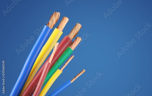 Cuadro en lienzo Colorful power copper electrical wire