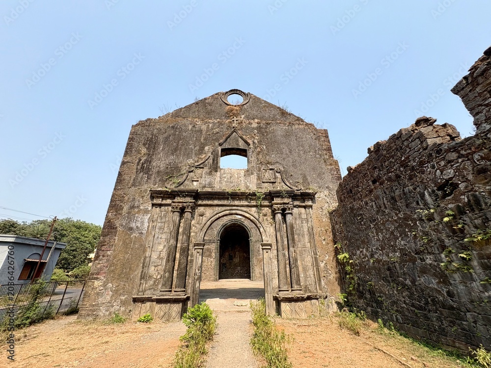 Obraz premium Historic ruins of Holy Name of Jesus Church at Vasai Fort India