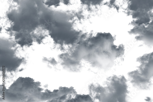 Foto Dramatic black storm clouds with dense graphite fog texture in sky