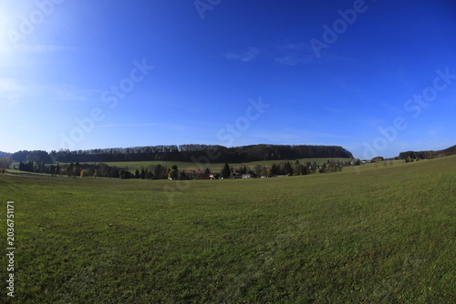 Fotografie Sunny autumn riding in czech Republic