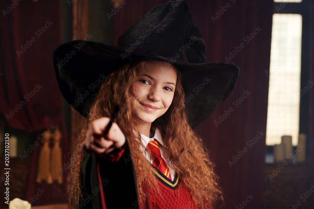 Naklejka premium Wizard Spell Casting