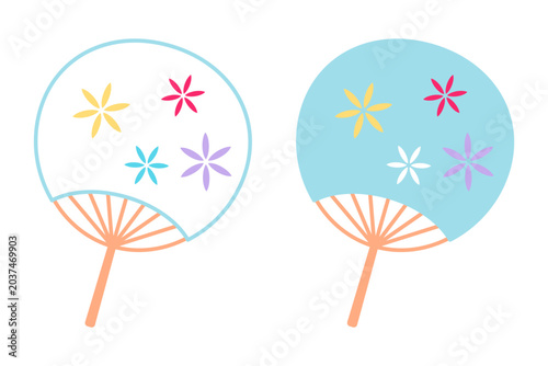 花の柄が入ったうちわのイラストセット