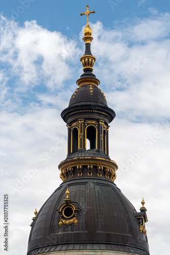 Budapest - Ungheria - Particolare del campanile della Basilica di Santo Stefano
