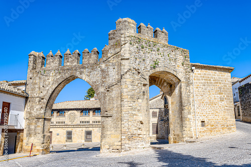 Fotografi Puerta de Jaén y Arco de Villalar