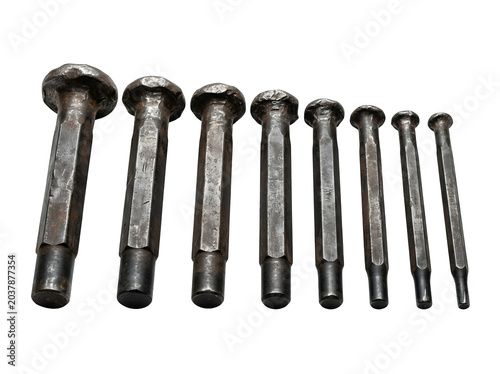 Rusty metal nails, assorted sizes, hardware tools, construction materials isolated on Transparent Background