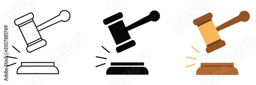 Fotografi Hammering Justice, A Gavel Poised Symbolizing Law and Order, legal action and co