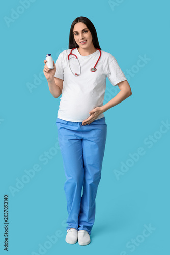 Beautiful young pregnant do...