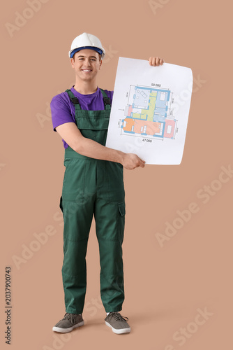 Male electrician with house...