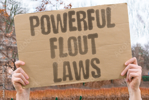 Obraz na plátne "Powerful Flout Laws" Dominant states disregard international rules without accountability