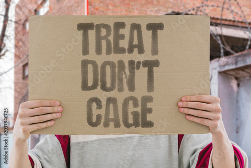 Foto "Treat Don't Cage" Healing works better than bars