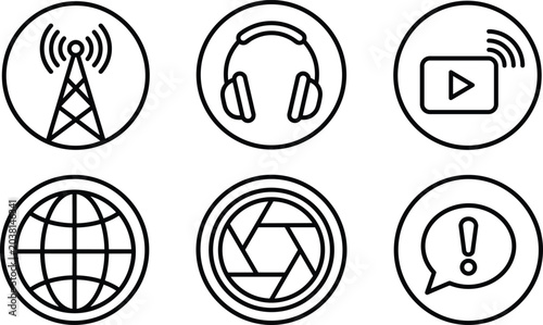 Bild auf Leinwand Multimedia and Communication Minimalist Circle Icon Set with Broadcasting Audio