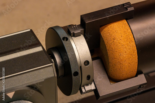 Canvastavla rotary chuck on a laser engraver